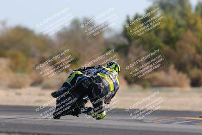 media/Dec-18-2022-SoCal Trackdays (Sun) [[8099a50955]]/Turn 7 Backside (1125am)/